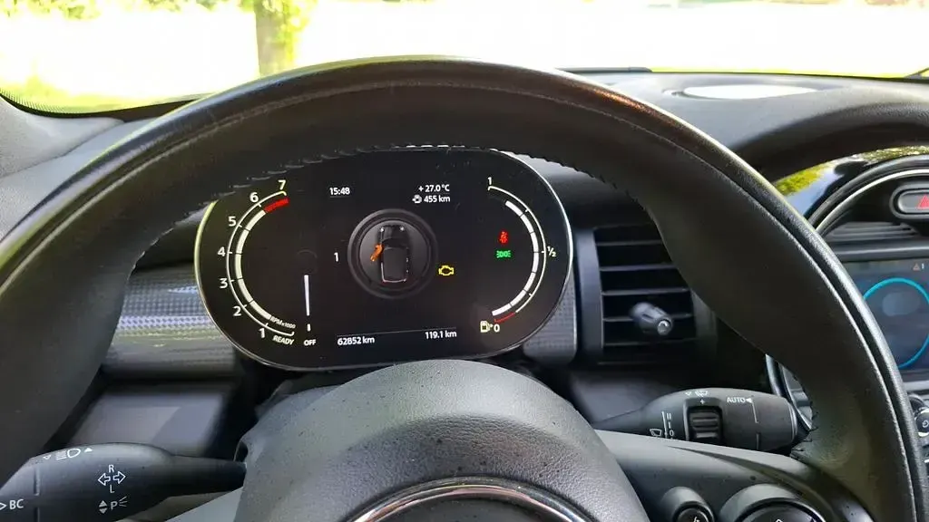 Usado Mini Cooper 136 HP (100 kW) 2020 Cinzento Citadino