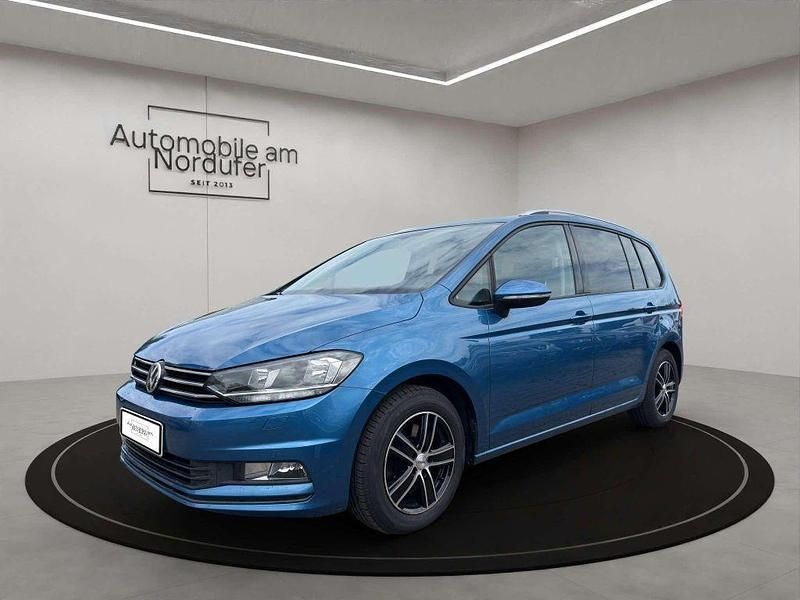Carribean blue Gebraucht 2017 VW Touran Van / Kleinbus | 13.890 € (Fairer Preis) - Bild 1/4