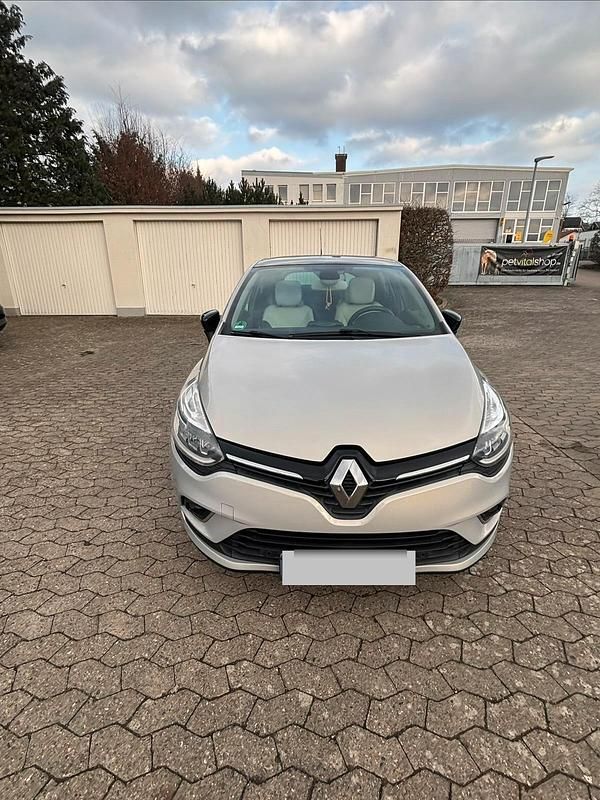 Gebraucht Renault Clio IV 118 PS (86 kW) 2017 Beige Kleinwagen