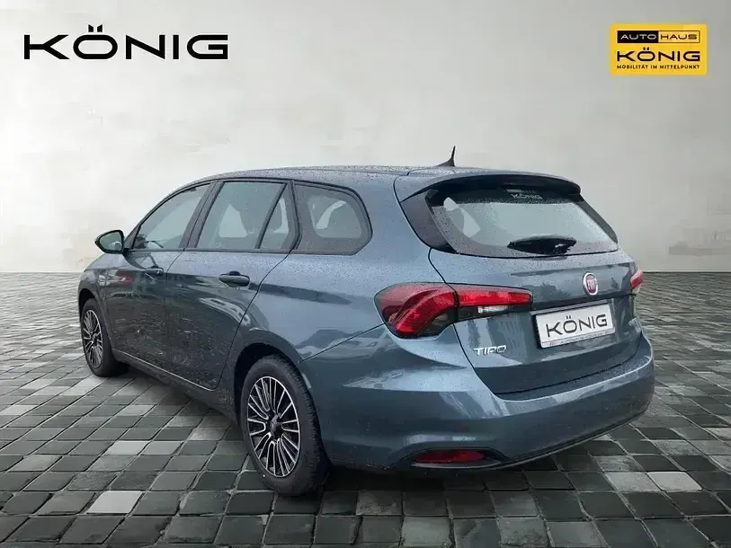 Usado Fiat Tipo Basis 131 CV (96 kW) 2023 Azul Berlina