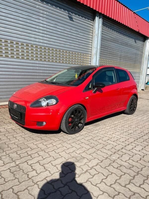 Rot Gebraucht 2007 Fiat Punto Kleinwagen | 2.190 € (Fairer Preis) - Bild 1/4