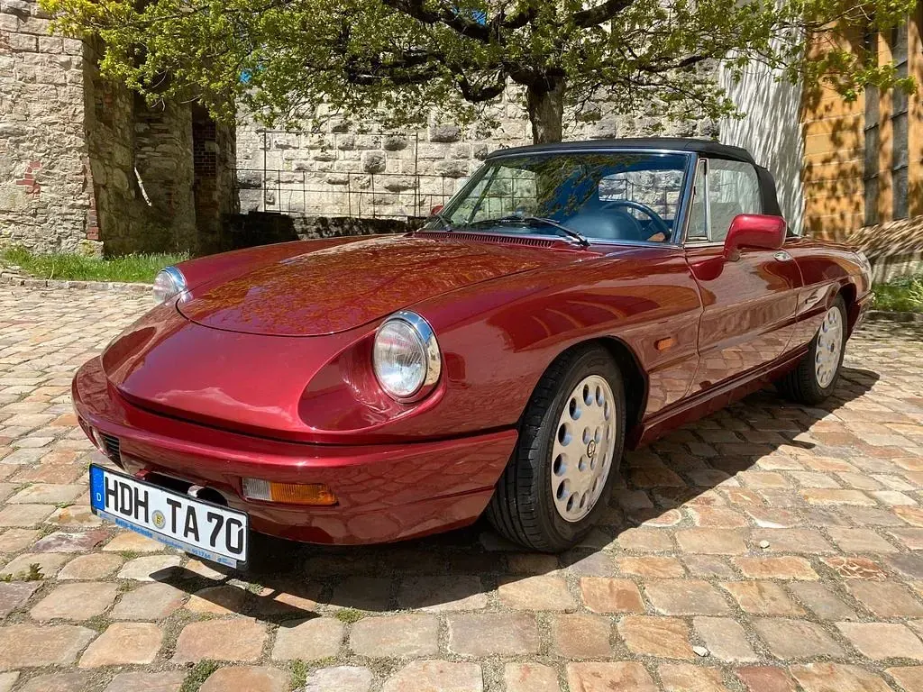 Gebraucht Alfa Romeo Spider 120 PS (88 kW) 1993 Rot Cabrio