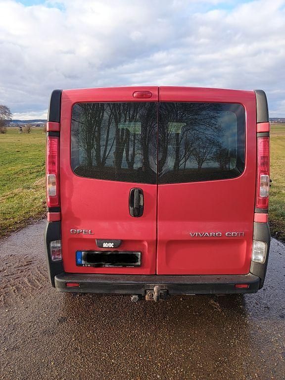 Gebraucht Opel Vivaro 114 PS (83 kW) 2008 Rot Van / Kleinbus