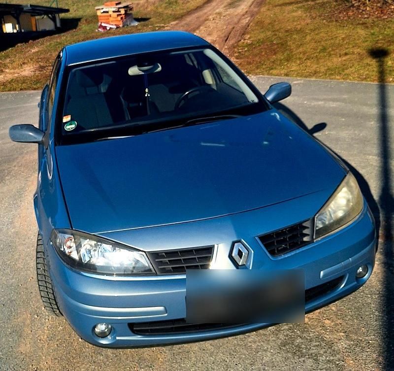 Gebraucht Renault Laguna II Dynamique 135 PS (99 kW) 2005 Blau Limousine