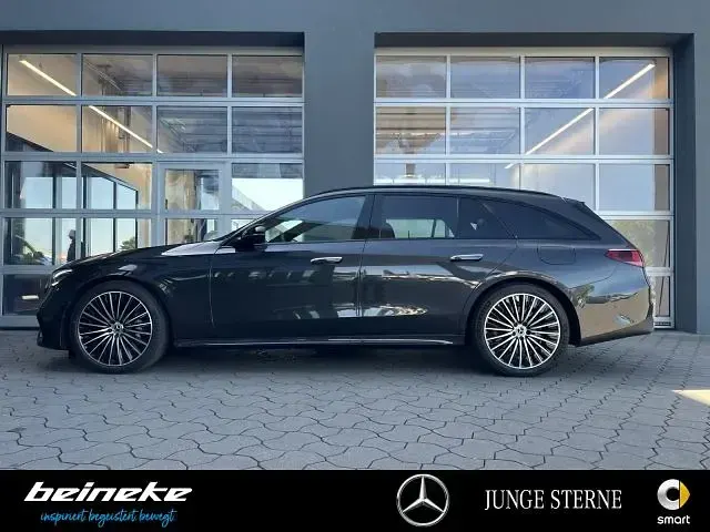 Gebraucht Mercedes E300 AMG 313 PS (230 kW) 2025 Grau Limousine