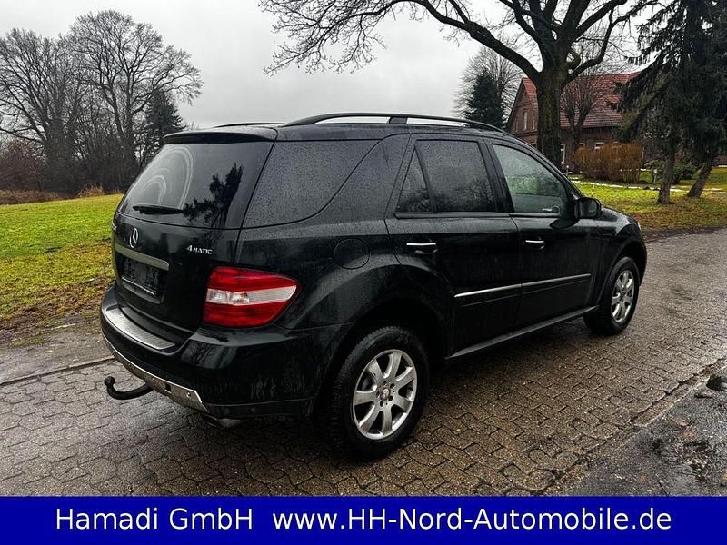 Gebraucht Mercedes ML320 224 PS (164 kW) 2008 Schwarz SUV