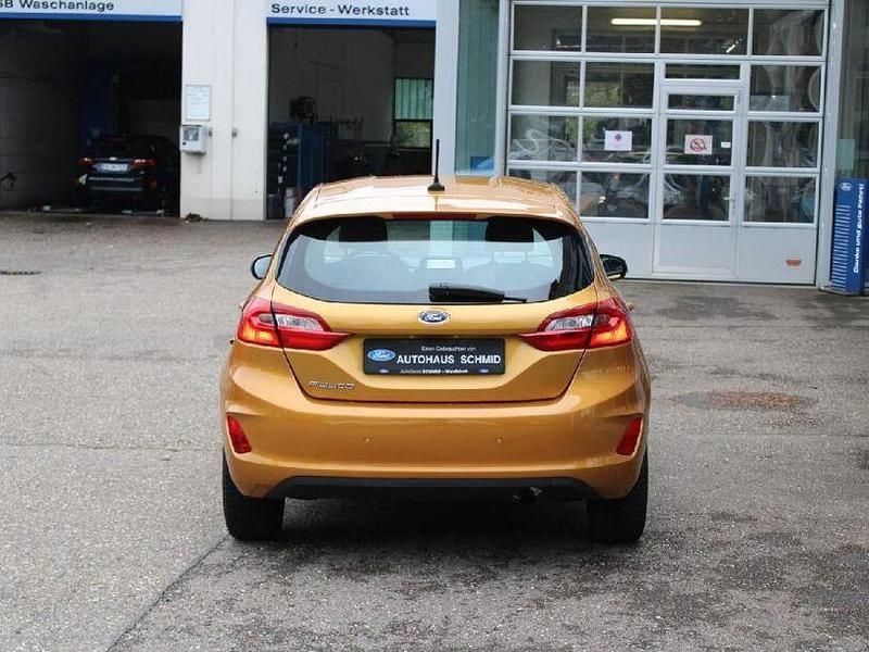 Gebraucht Ford Fiesta Trend 75 PS (55 kW) 2021 Gelb Kleinwagen