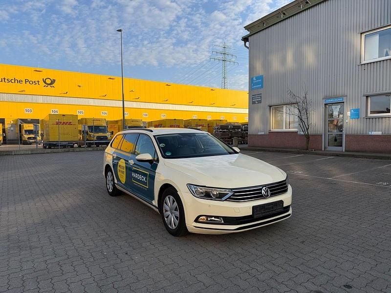 Gebraucht VW Passat Trendline 150 PS (110 kW) 2017 Gelb Kombi