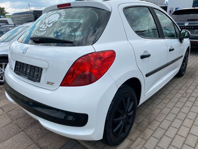 Gebraucht Peugeot 207 Filou 73 PS (53 kW) 2008 Weiß Kleinwagen