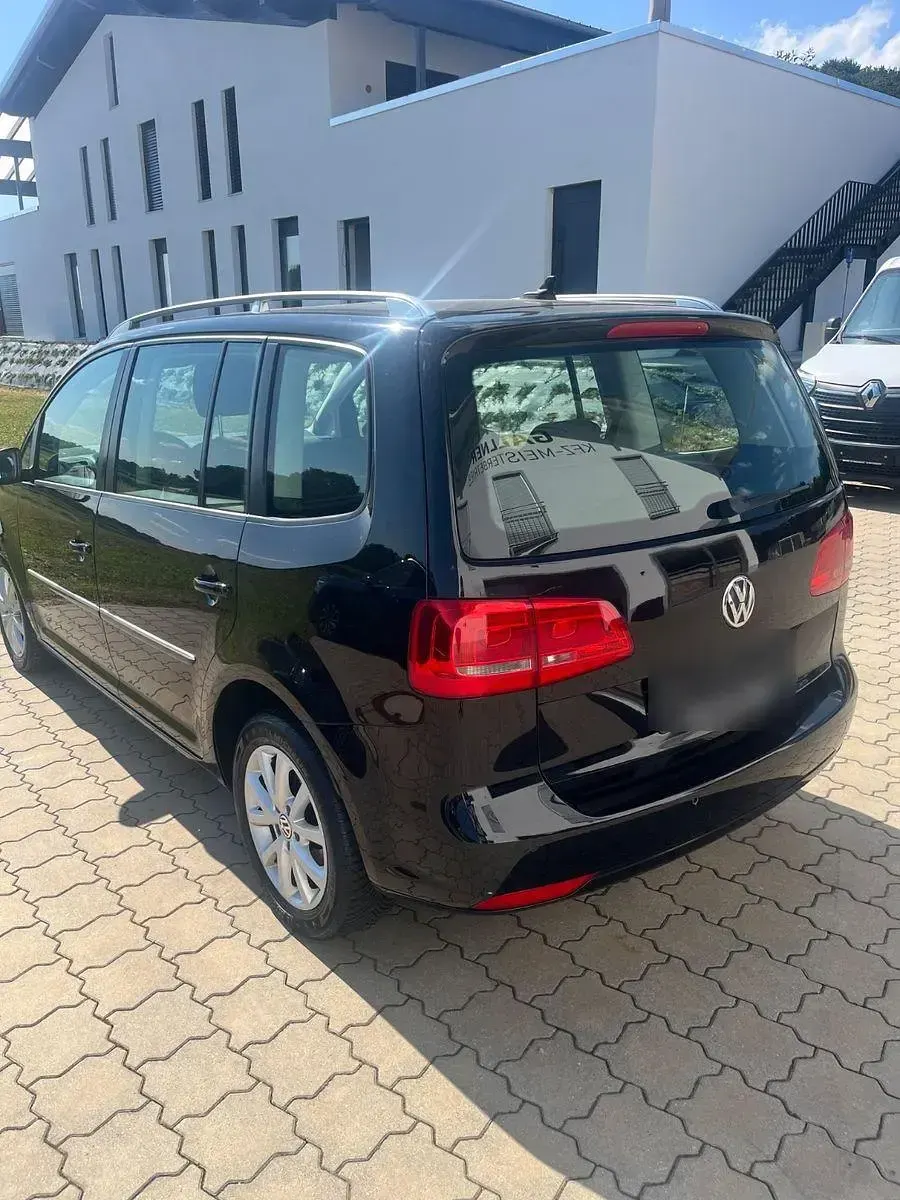 Gebraucht VW Touran 140 PS (102 kW) 2014 Schwarz Van / Kleinbus