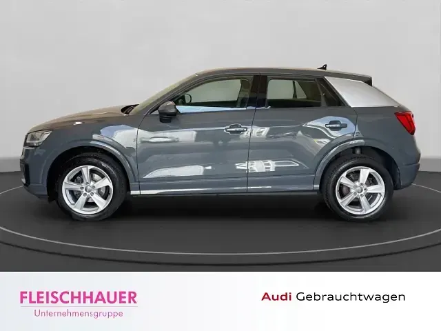 Gebraucht Audi Q2 Sport 116 PS (85 kW) 2019 Grau SUV