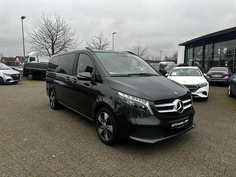 Gebraucht Mercedes E250 Avantgarde Edition 190 PS (139 kW) 2022 Andere Kombi