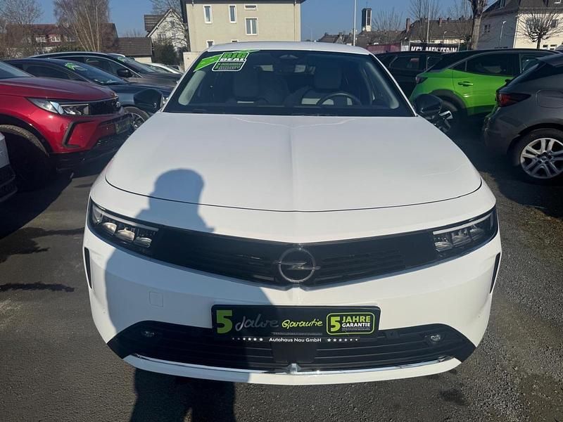 Gebraucht Opel Astra 131 PS (96 kW) 2023 Jade weiss Limousine