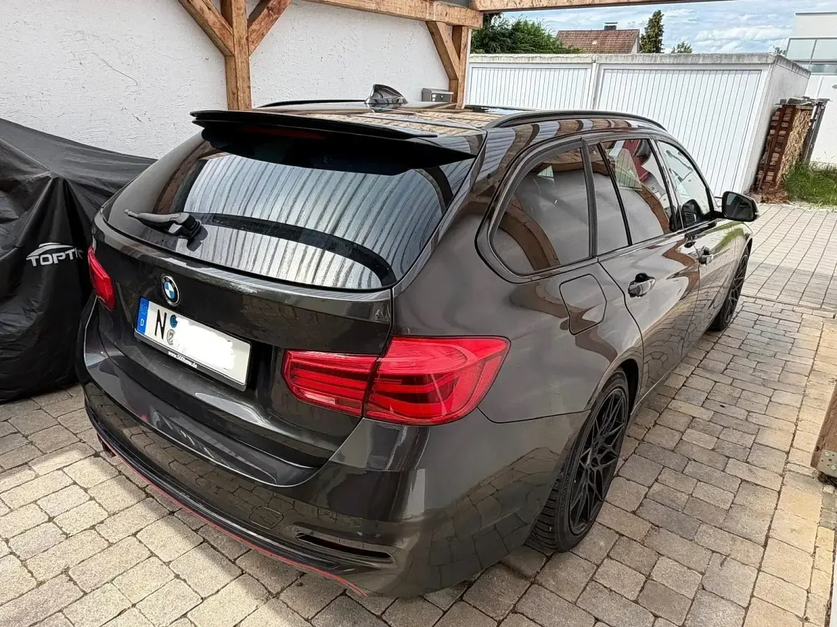 Gebraucht BMW 320 M Performance 163 PS (119 kW) 2016 Braun Kombi