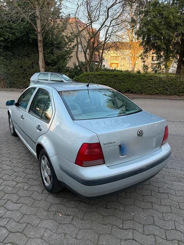 Gebraucht VW Bora 75 PS (55 kW) 2000 Grau Limousine