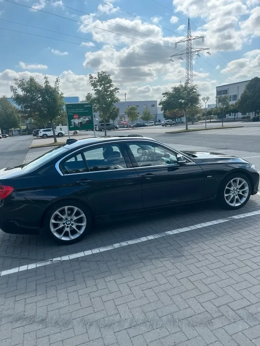 Usata BMW 320 Luxury Line 184 CV (135 kW) 2014 Nero Berlina