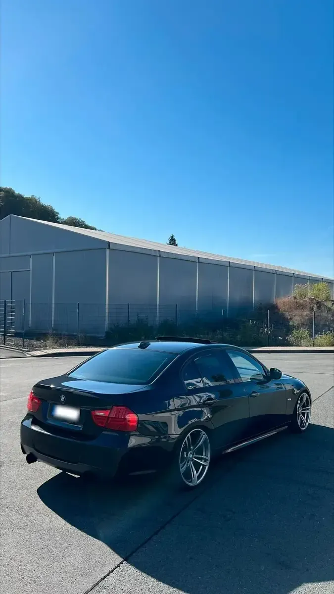 Gebraucht BMW 330 M Sport 245 PS (180 kW) 2010 Schwarz Limousine
