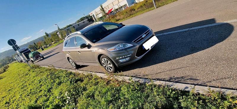 Grau Gebraucht 2012 Ford Mondeo Kombi | 4.600 € (Guter Preis) - Bild 1/4