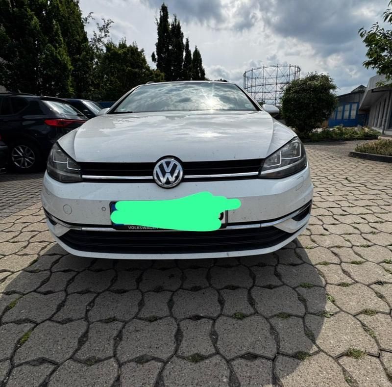 Weiß Gebraucht 2019 VW Passat Kombi | 11.500 € (Fairer Preis) - Bild 1/4