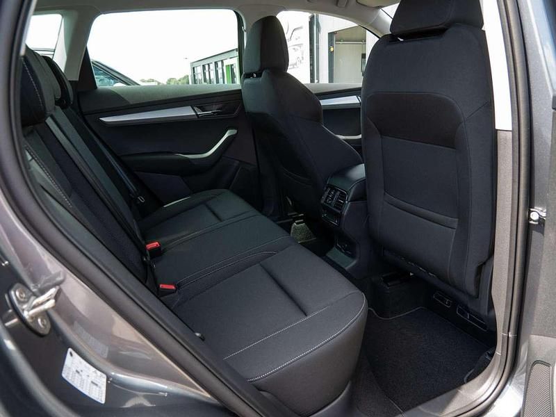 Gebraucht Skoda Karoq Selection 150 PS (110 kW) 2025 Grau SUV