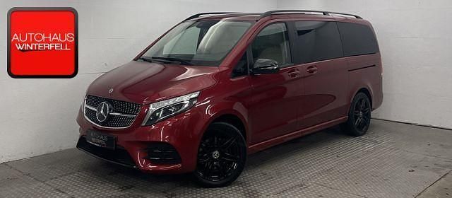 Rot Gebraucht 2021 Mercedes V300 AMG Van / Kleinbus | 58.600 € (Etwas zu teuer) - Bild 1/4