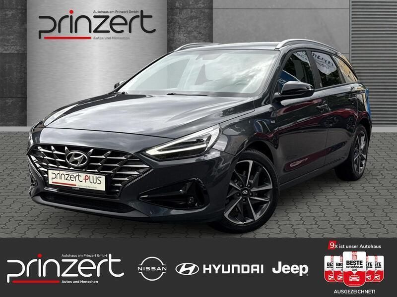Dark knight / mic Gebraucht 2021 Hyundai i30 Edition 30+ Kombi | 16.470 € (Superpreis) - Bild 1/3