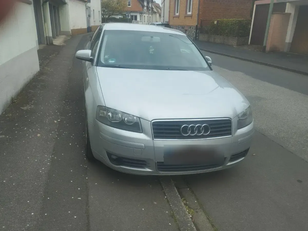 Gebraucht Audi A3 Ambiente 102 PS (75 kW) 2003 Silber Kleinwagen