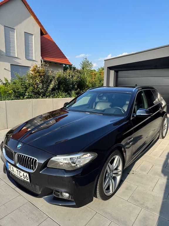 Schwarz Gebraucht 2015 BMW 525 M Sport Kombi | 14.990 € (Guter Preis) - Bild 1/4