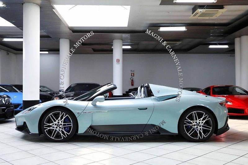 Gebraucht Maserati MC20 630 PS (463 kW) 2024 Blau Cabrio