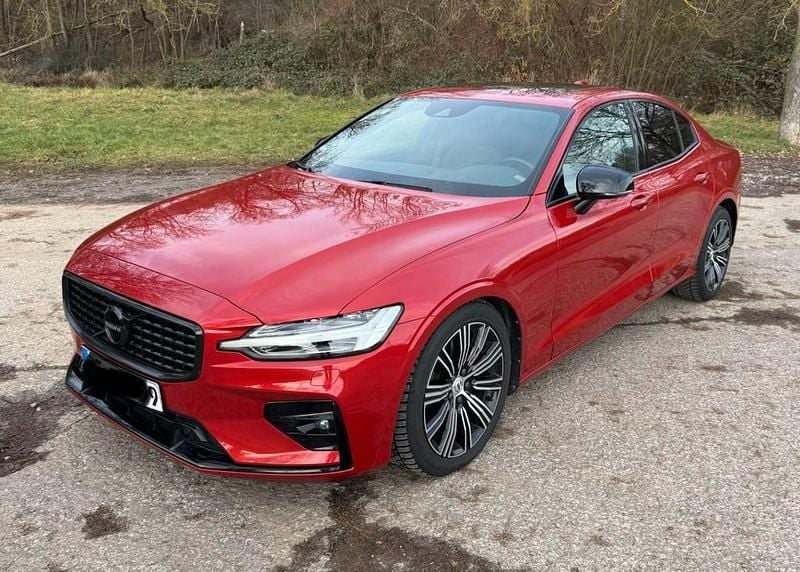 Gebraucht Volvo S60 R-Design 250 PS (183 kW) 2018 Rot Limousine