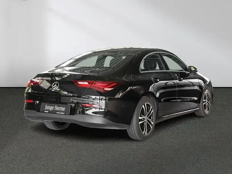 Gebraucht Mercedes CLA200 Advanced 163 PS (119 kW) 2025 Schwarz Limousine
