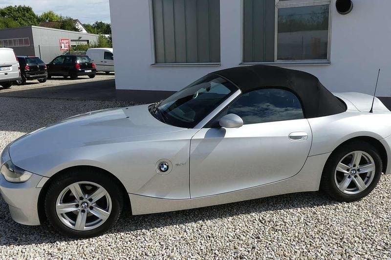 Gebraucht BMW Z4 150 PS (110 kW) 2008 Titansilber metallic Cabrio