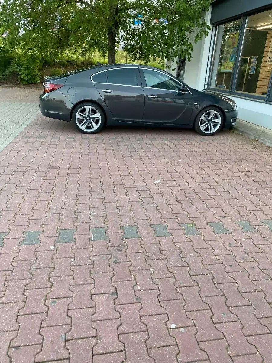 Gebraucht Opel Insignia Business Innovation 163 PS (119 kW) 2014 Grau Limousine