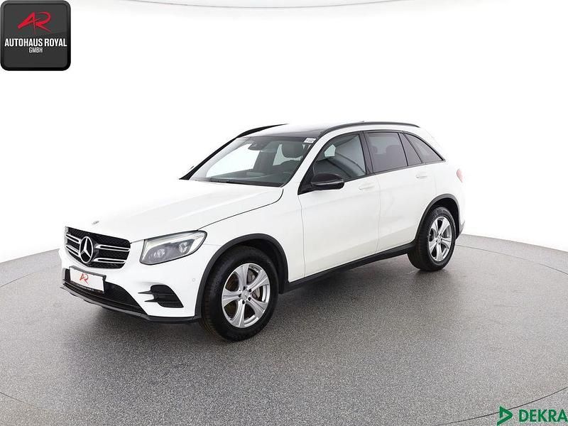 Polarweiss Gebraucht 2019 Mercedes GLC220 AMG SUV | 31.880 € (Fairer Preis) - Bild 1/4