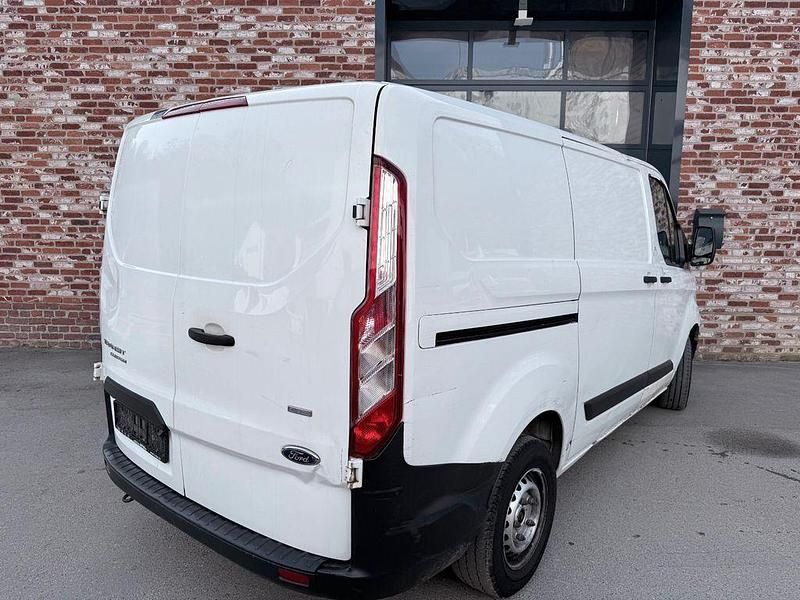 Gebraucht Ford Transit Custom 105 PS (77 kW) 2018 Weiß Van / Kleinbus