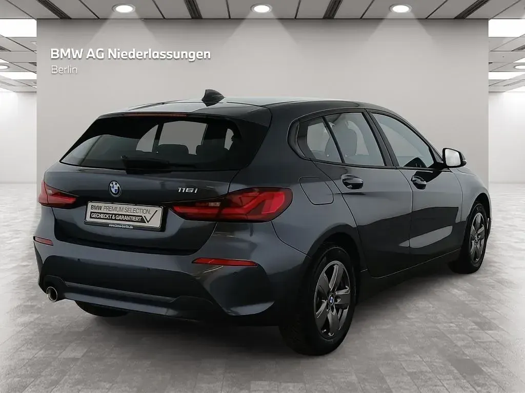 Gebraucht BMW 116 Advantage 109 PS (80 kW) 2021 Grau Kleinwagen
