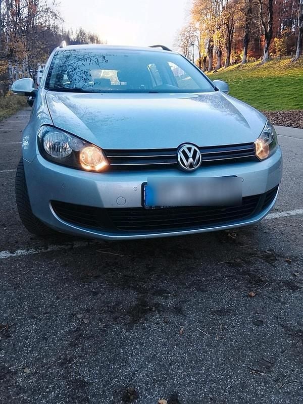 Silber Gebraucht 2012 VW Golf VII Kombi | 3.500 € (Superpreis) - Bild 1/4