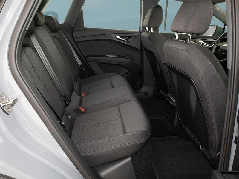Gebraucht Audi Q4 e-tron 125 kW (170 PS) 2023 Grau SUV