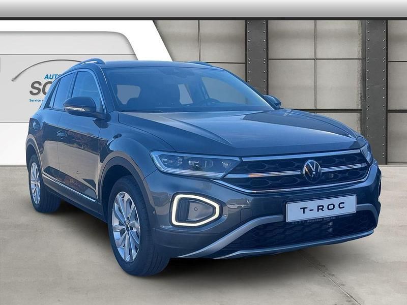 Gebraucht VW T-Roc Style 116 PS (85 kW) 2025 Grau SUV