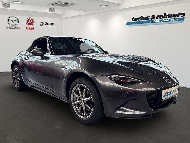 Neu Mazda MX5 Exclusive-Line 132 PS (97 kW) 2025 Grau Cabrio