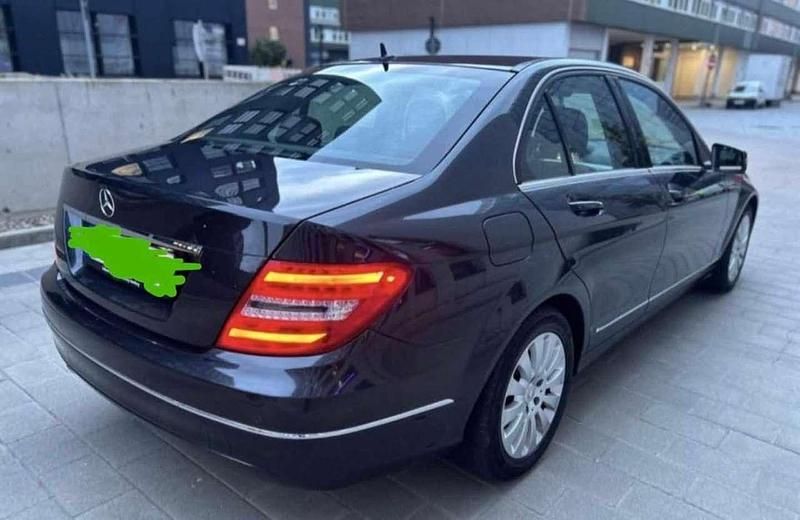 Gebraucht Mercedes C180 156 PS (114 kW) 2011 Schwarz Limousine
