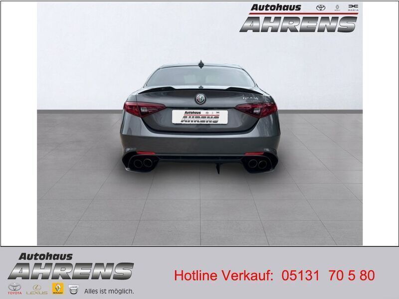 Gebraucht Alfa Romeo Giulia Quadrifoglio 510 PS (375 kW) 2020 Grigio vesuvio metallic Limousine