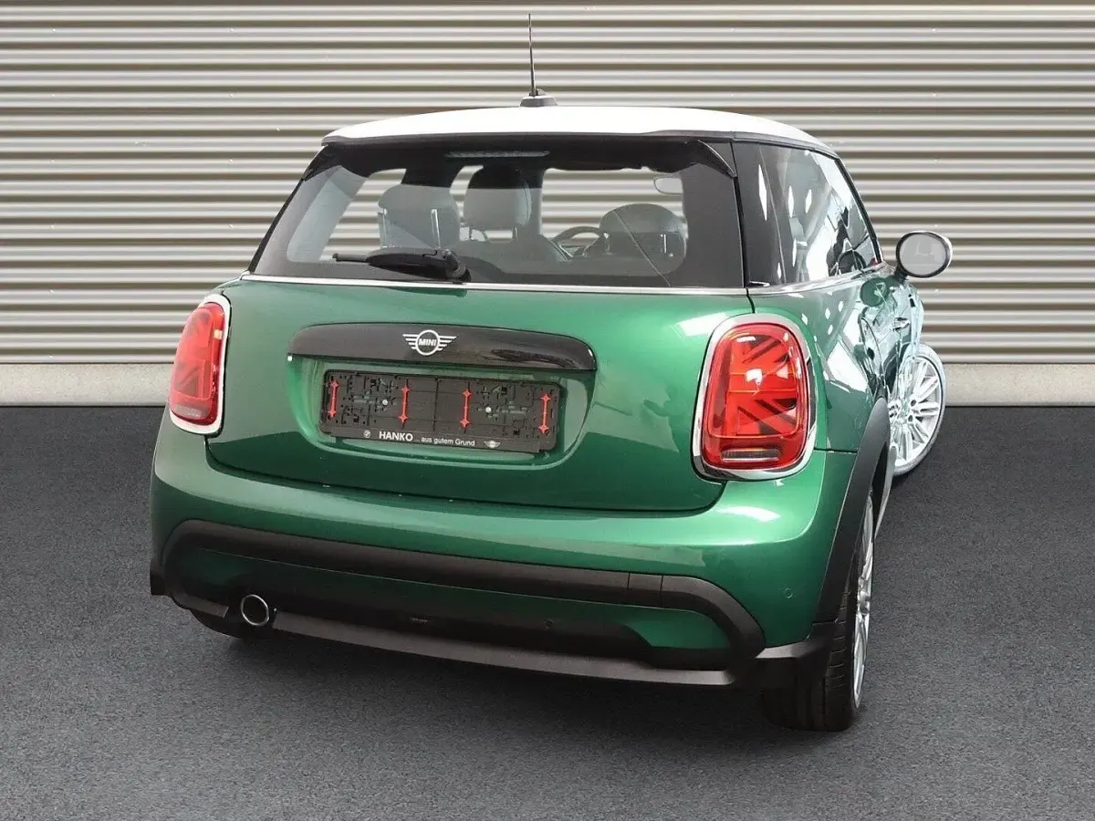Occasion Mini Cooper 136 PK (100 kW) 2022 Groen Hatchback