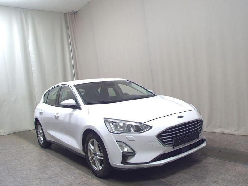 Gebraucht Ford Focus Trend 101 PS (74 kW) 2019 Weiss Limousine