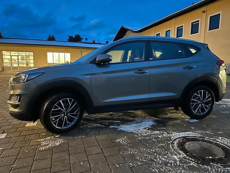 Gebraucht Hyundai Tucson 136 PS (100 kW) 2020 Andere farben SUV