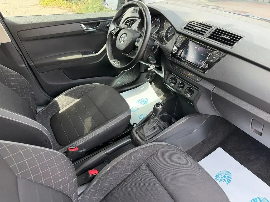 Gebraucht Skoda Fabia Ambition 95 PS (69 kW) 2020 Blau Kleinwagen