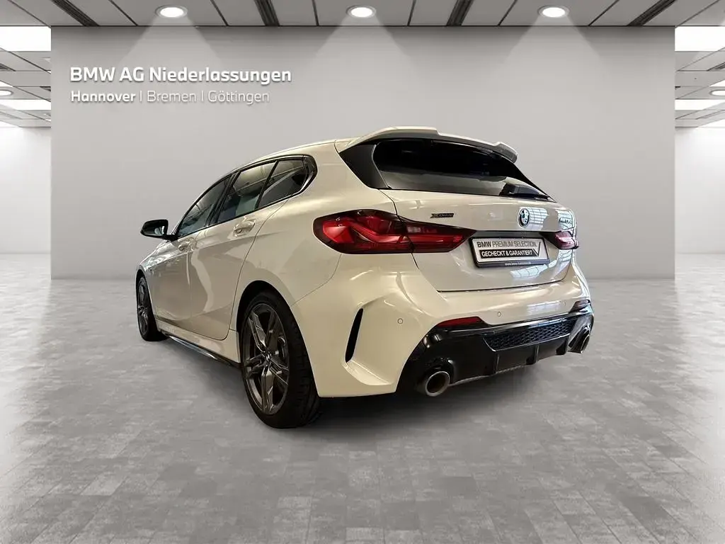 Gebraucht BMW M135 Performance 306 PS (225 kW) 2023 Weiß Kleinwagen