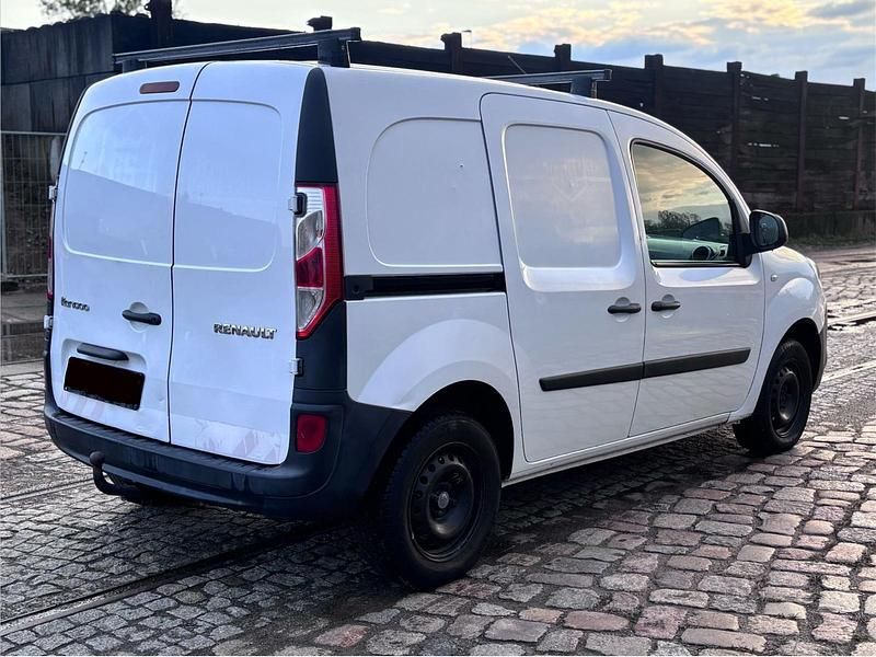 Usado Renault Kangoo 75 HP (55 kW) 2018 Branco Monovolume