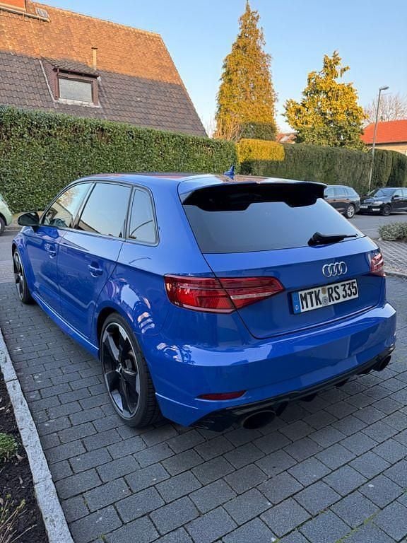 Gebraucht Audi RS3 Ambiente 400 PS (294 kW) 2018 Blau Limousine