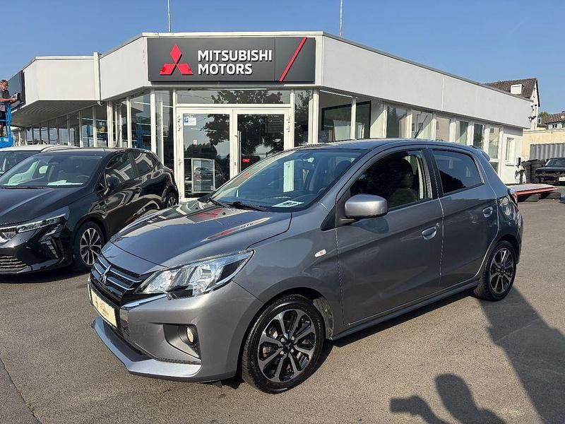 Grau Gebraucht 2021 Mitsubishi Space Star Select+ Limousine | 10.790 € (Fairer Preis) - Bild 1/4